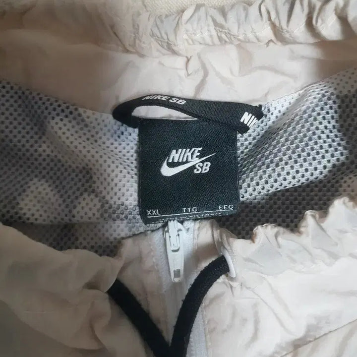 [BUNJANG] Nike SB Half Zip Anorak Windbreaker Big Size 110 / [빅사이즈] 나이키 SB 하프집업 아노락 바람막이 110