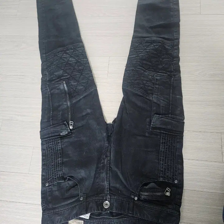 [BUNJANG] Buckaroo Black Washed Denim Cargo Pants / 버커루블랙 워싱  데님 바지