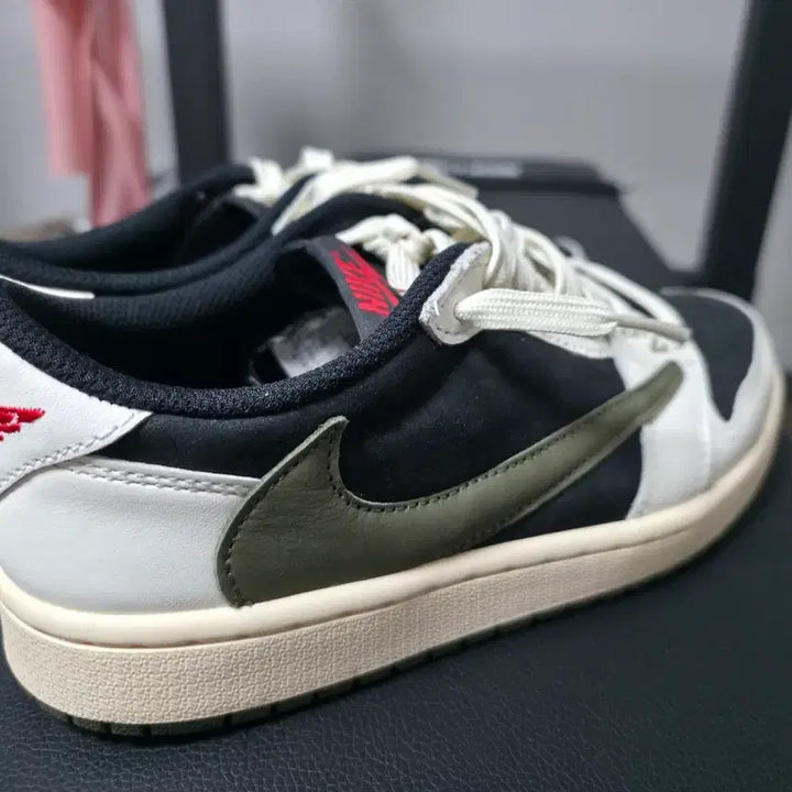 [BUNJANG] Air Jordan 1 Retro Low OG SP Travis Scott Medium Olive / (정품)조던 1 x 트래비스 스캇 레트로 로우 OG SP 미디움 올리브