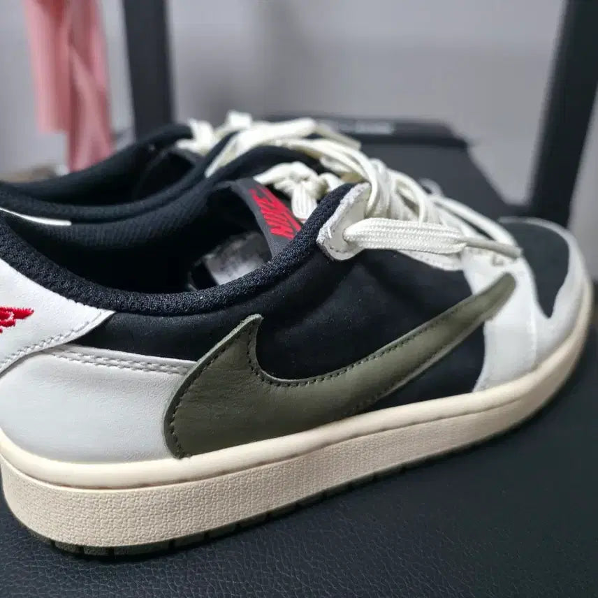 [BUNJANG] Air Jordan 1 Retro Low OG SP Travis Scott Medium Olive / (정품)조던 1 x 트래비스 스캇 레트로 로우 OG SP 미디움 올리브