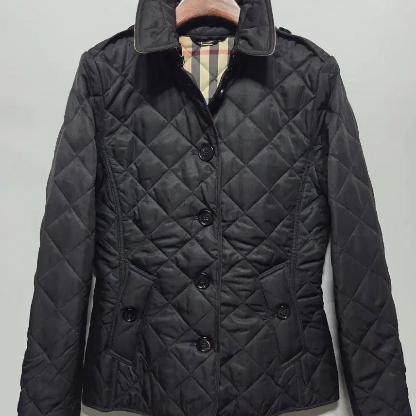 [SOLD OUT] (90) 55  버버리 블랙 퀼팅 자켓