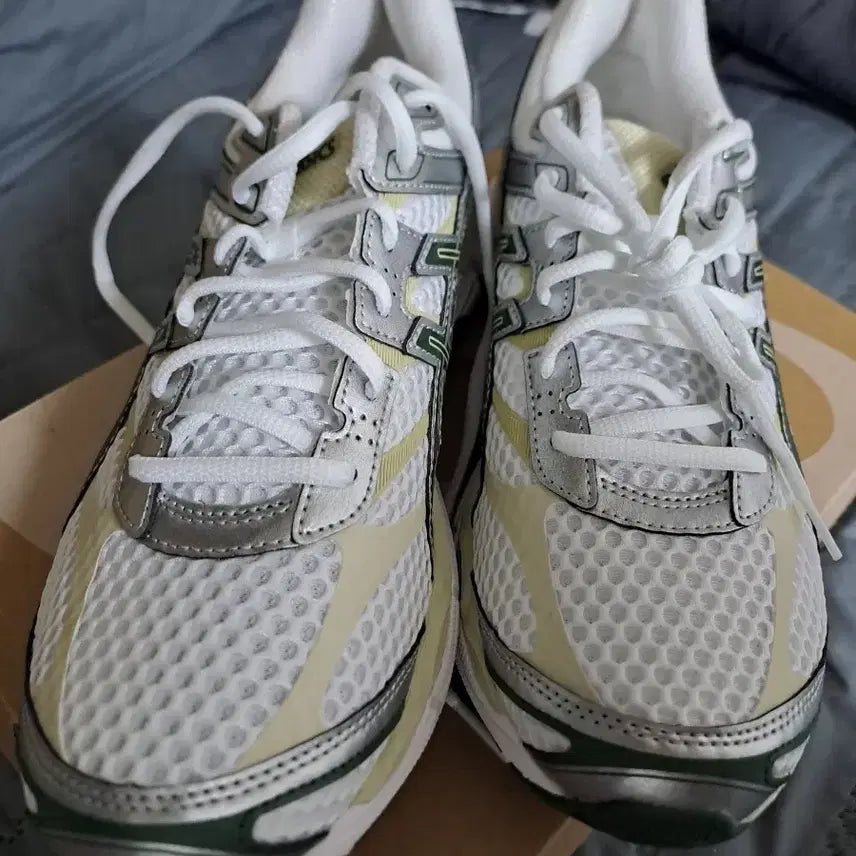 [BUNJANG] Asics Athletic Shoes / 아식스 운동화