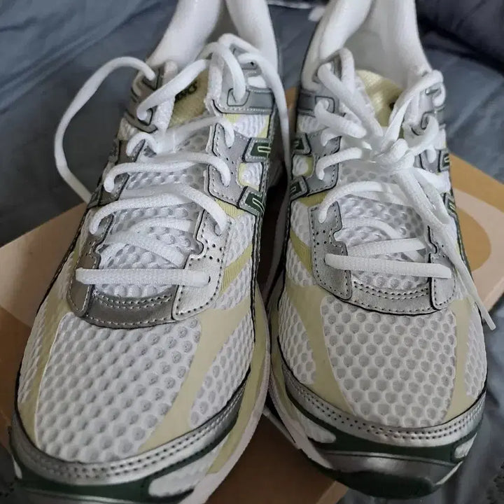 [BUNJANG] Asics Athletic Shoes / 아식스 운동화