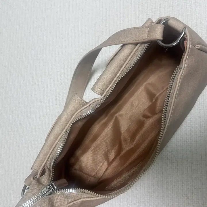 [BUNJANG] Beige Buckle Mini Shoulder Bag / 베이지 버클 미니 숄더백