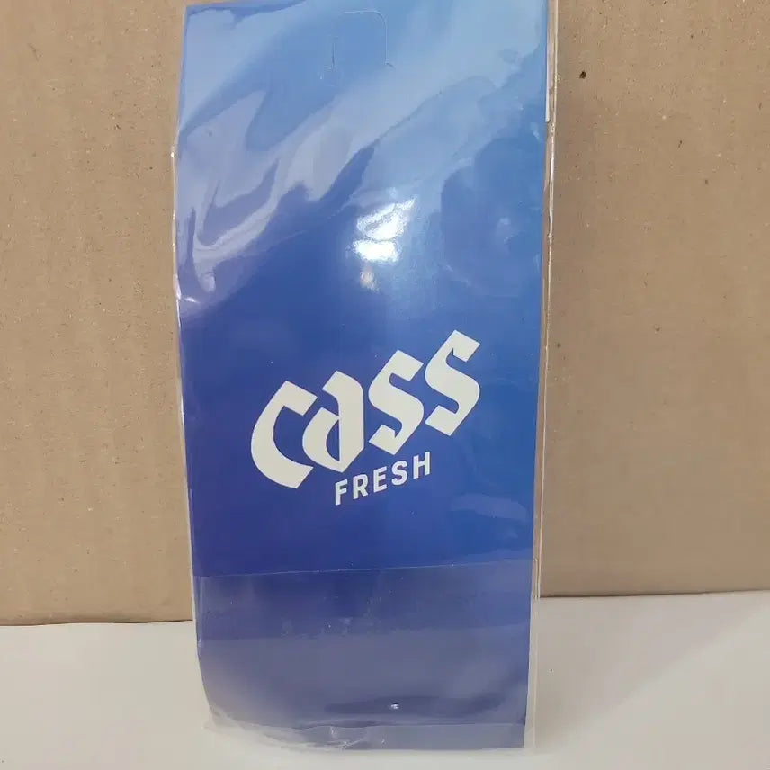 [BUNJANG] Cass FIFA World Cup Trophy Keyring Bottle Opener / 카스 FIFA 월드컵 트로피 키링 오프너 병따개