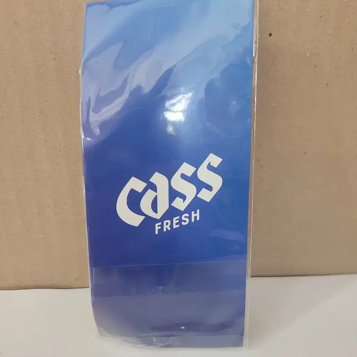 [BUNJANG] Cass FIFA World Cup Trophy Keyring Bottle Opener / 카스 FIFA 월드컵 트로피 키링 오프너 병따개