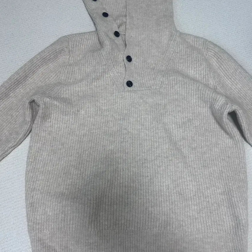[BUNJANG] Ivory V-Neck Knit Sweater / 아이보리 브이넥 니트