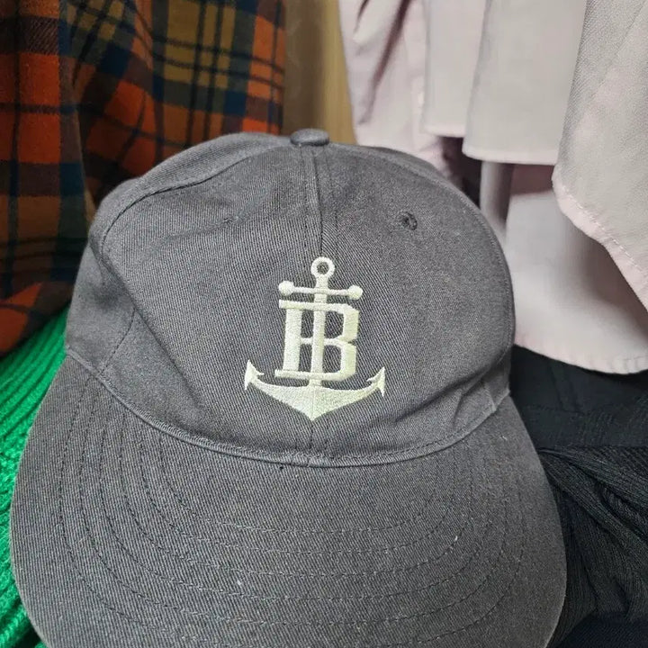 [BUNJANG] Bantz Cotton Twill Vintage Baseball Cap Charcoal / 반츠 코튼 트윌 빈티지 베이스볼 캡 차콜