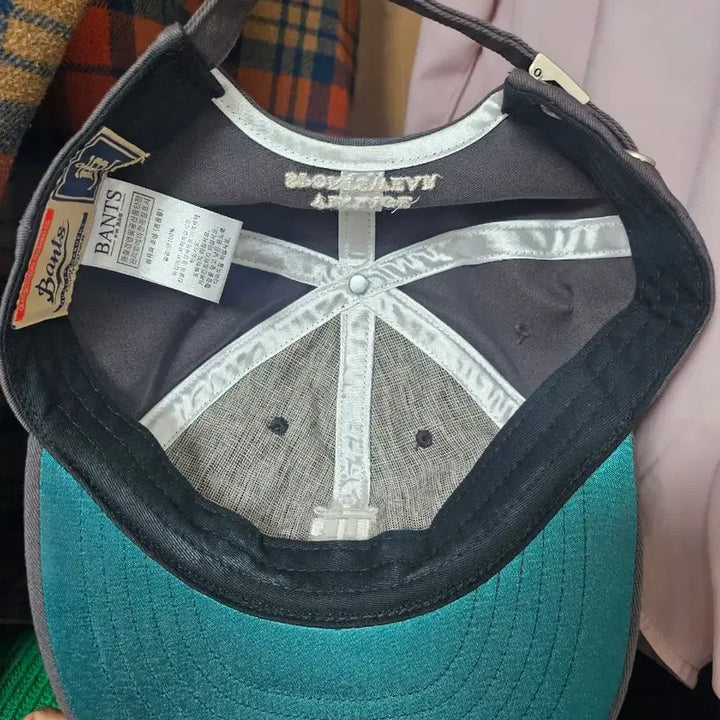 [BUNJANG] Bantz Cotton Twill Vintage Baseball Cap Charcoal / 반츠 코튼 트윌 빈티지 베이스볼 캡 차콜