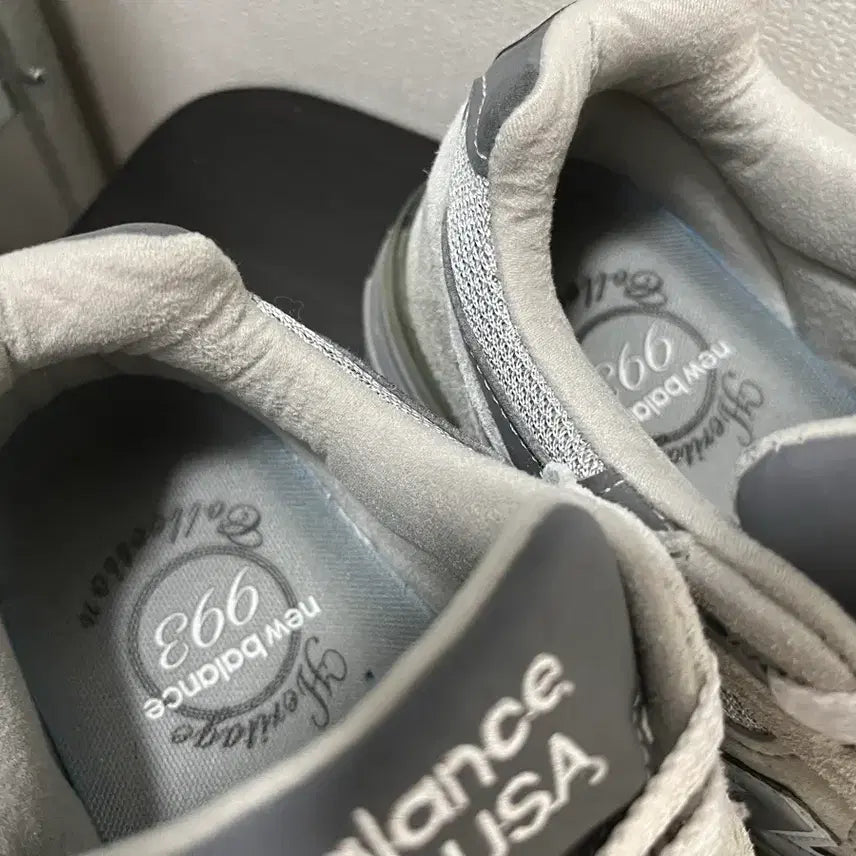 [BUNJANG] New Balance 993 Made in USA Grey Sneakers / 뉴발란스 993 메이드 인 USA 그레이 250