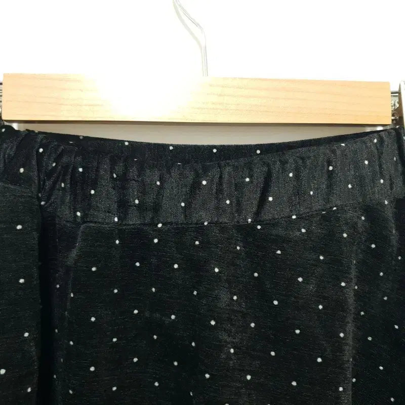 [BUNJANG] Velvet Polka Dot Wrap Skirt / 벨벳 땡땡이 랩 스커트  F_M2614