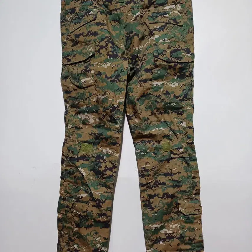 [BUNJANG] Outdoor Cargo Pants Camouflage Pattern / 아웃도어 바지