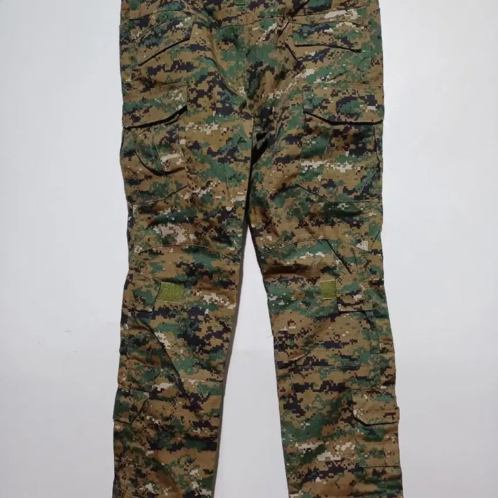[BUNJANG] Outdoor Cargo Pants Camouflage Pattern / 아웃도어 바지