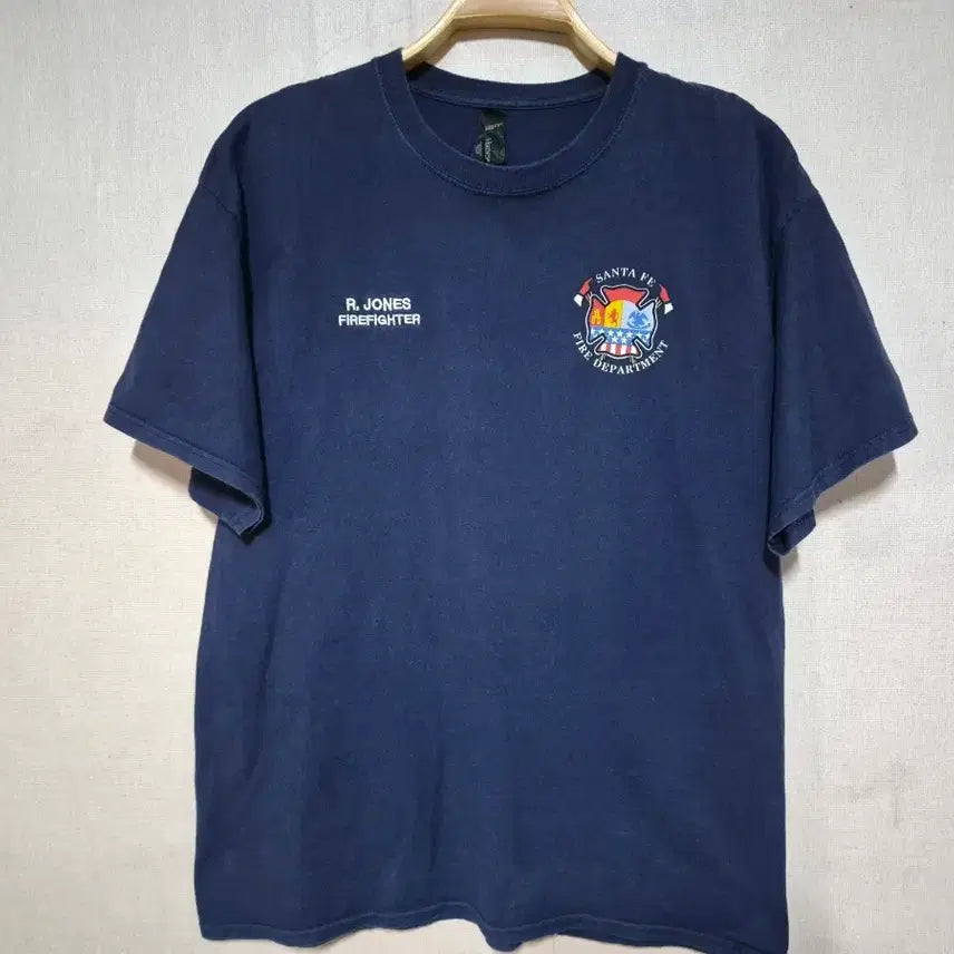 [BUNJANG] Santa Fe Fire Department Navy T-Shirt / Santa Fe 소방서 네이비 티셔츠 (100)