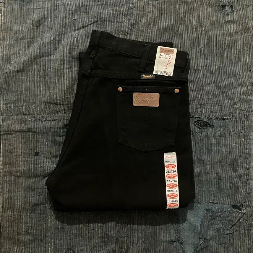 [BUNJANG] Wrangler 13MWZWK 90s Black Denim Pants (Deadstock) / 데드스탁 90s USA 빈티지 랭글러 13MWZWK 블랙 데님 팬츠