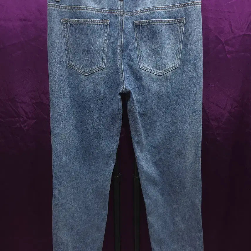[SOLD OUT] 게스 레귤러 테이퍼 청바지 33