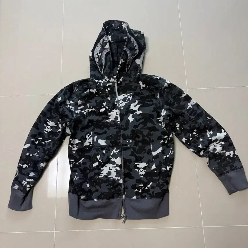 [BUNJANG] BAPE Digital Camo Full Zip Hoodie (Size M) / 베이프 디지털 카모 후드집업M(도쿄구입) 귀한 사이즈