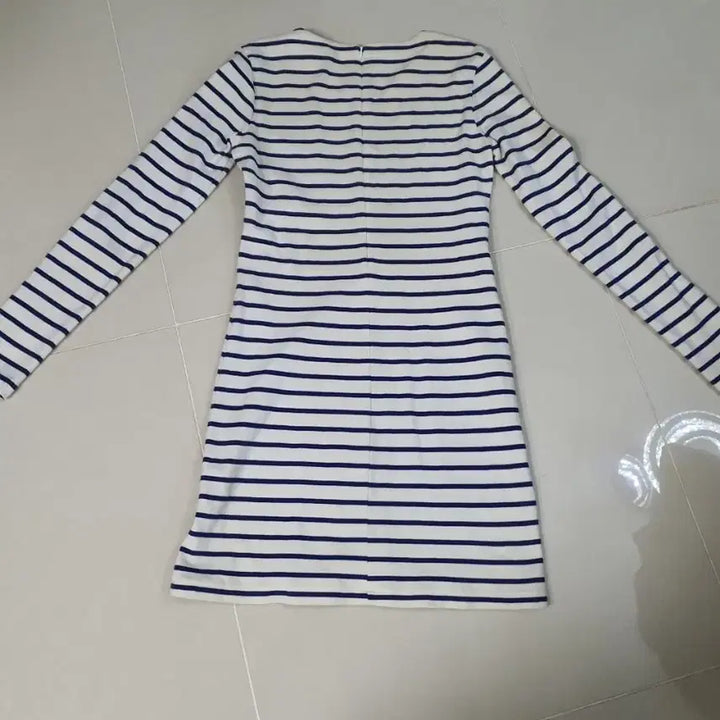 [BUNJANG] Lacoste Striped Long-Sleeve Dress / 라코스테 스트라이프 긴팔 원피스