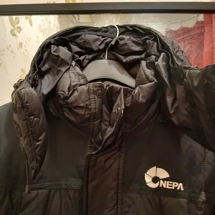 [BUNJANG] Nepa Himalaya Down Jacket Black / 7/26 네파 대장급 히말라야 패딩 95 블랙