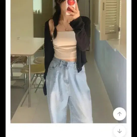 [BUNJANG] French of Shirring Crop Sleeveless Top / 프렌치오브 셔링 크롭 나시