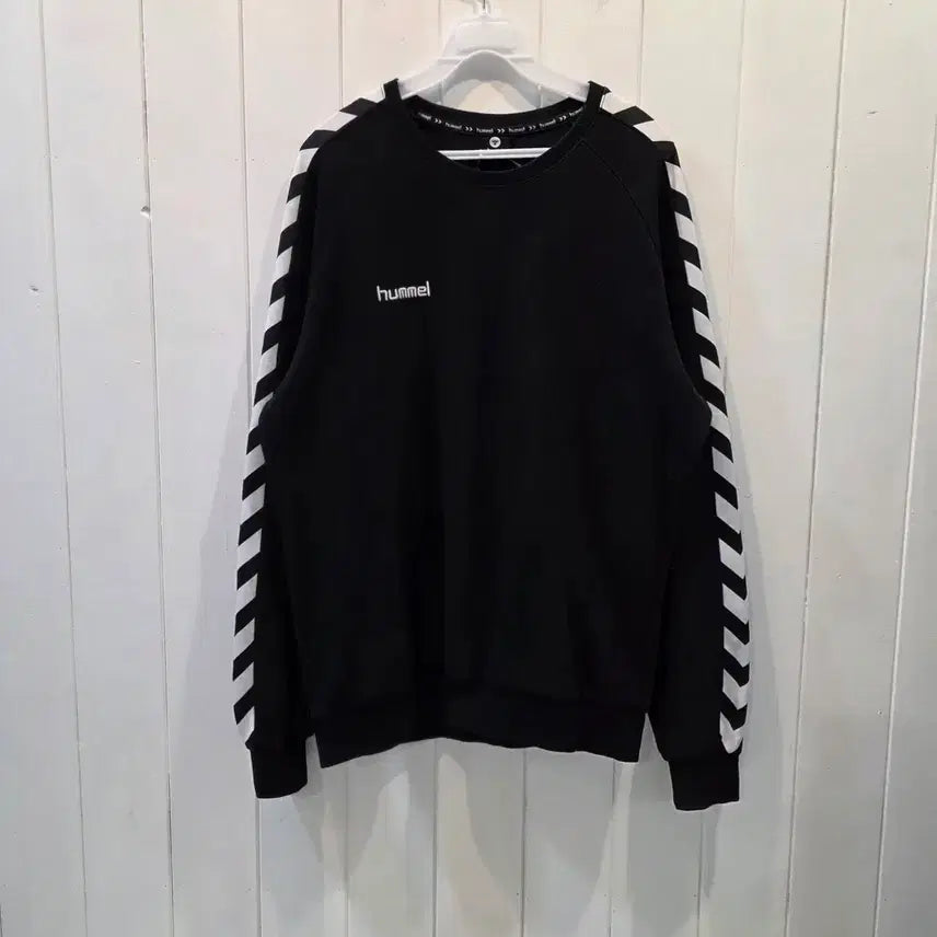 [BUNJANG] Hummel Black Crewneck Sweatshirt (2XL) / Hummel [험멜] 맨투맨