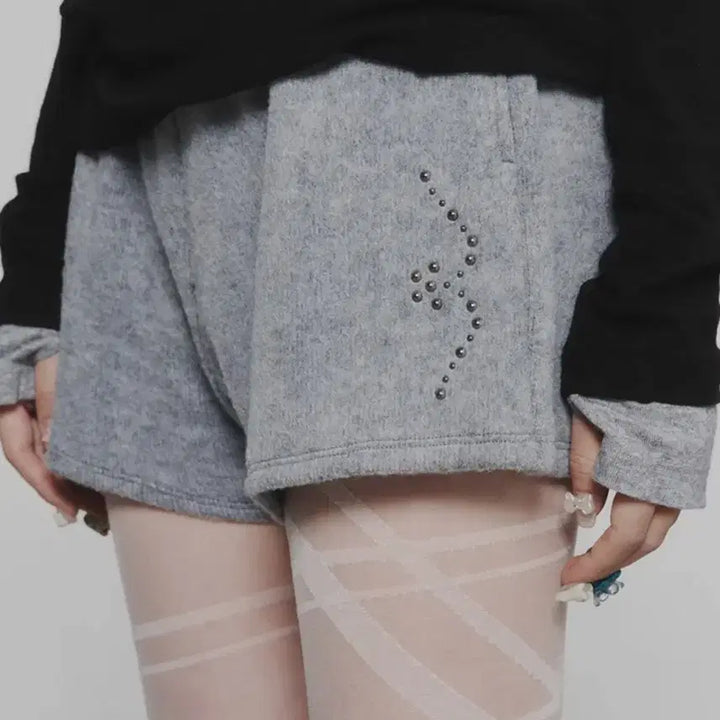 [BUNJANG] Dainnit Smooth Stud Short Pants Grey / 다이닛 SMOOTH STUD SHORT PANTS 그레이