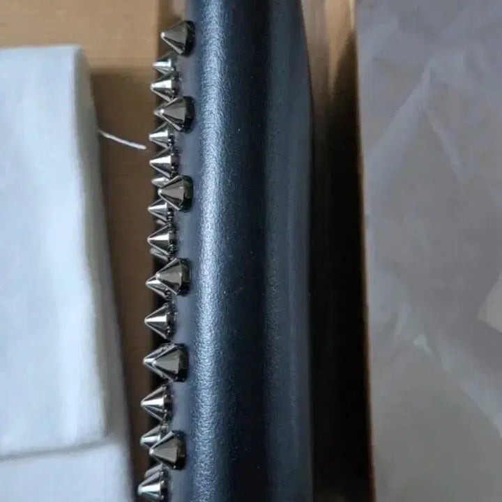 [BUNJANG] Christian Louboutin Zipper Coin Wallet / 크리스찬루부탱[정품]/지퍼코인 지갑