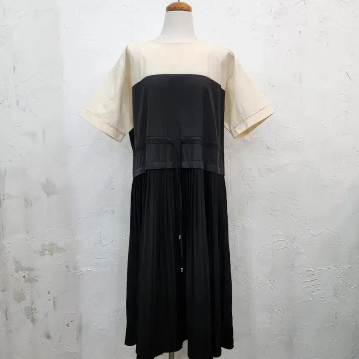 [BUNJANG] Black Pleated Long Dress / 블랙 플리츠 롱 원피스