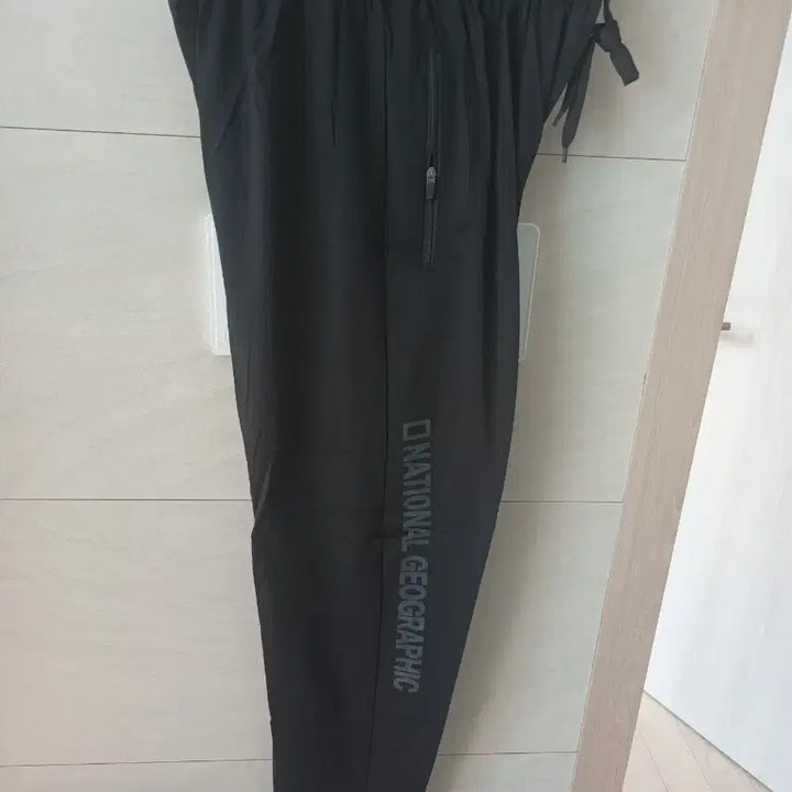 [BUNJANG] National Geographic Cooling Training Pants Black Size S / 내셔널지오그래픽 여름용 냉감 팬츠 S 새상품 블랙
