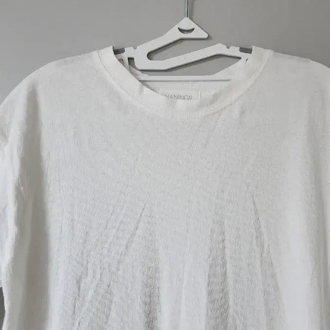 [BUNJANG] NANING9 White Ruffled Back T-Shirt Long Dress / NANING9 흰색 티셔츠 롱 원피스 뒤 프릴