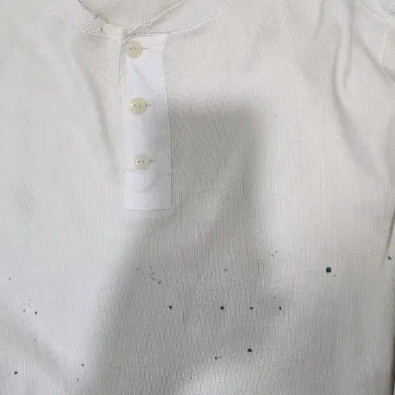[BUNJANG] Gladhand Henley Neck Long Sleeve T-Shirt / 글래드핸드 헨리넥