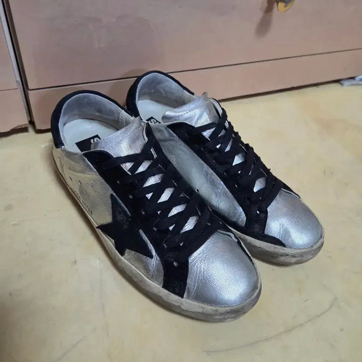 [BUNJANG] Golden Goose Superstar Sneakers (Silver/Black, Size 39) / 골든구스 정품 스니커즈