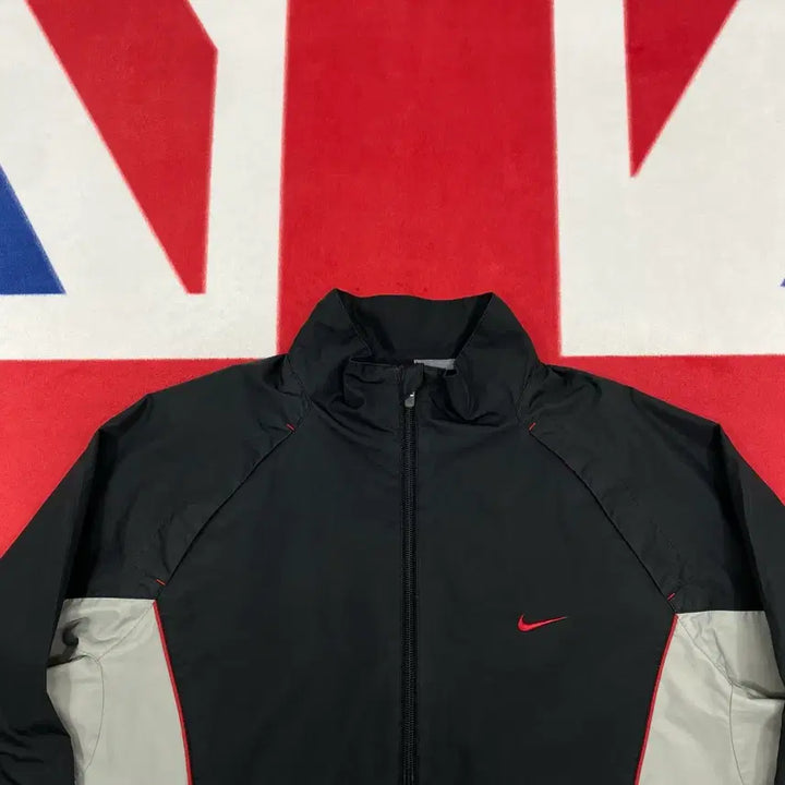 [BUNJANG] Nike Windbreaker Jacket 100 / 나이키 바람막이 100