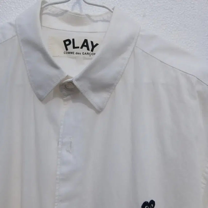 [BUNJANG] PLAY Comme des Garçons White Heart T-Shirt / 플레이 흰색 하트 셔츠