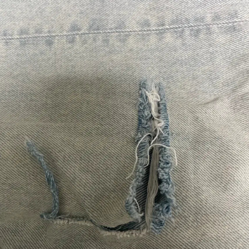 [BUNJANG] Who.A.U Distressed Light Wash Jeans / 후아유 정품 데미지 연청