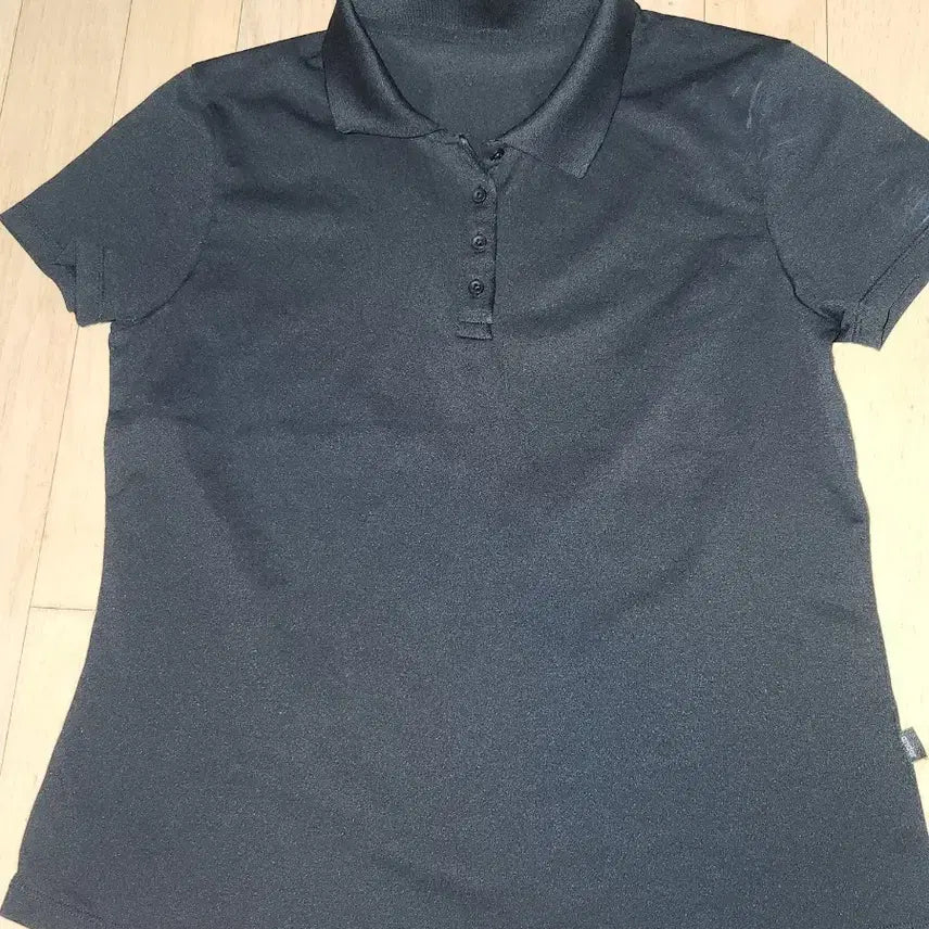 [BUNJANG] Andar Black Short Sleeve Collared T-shirt (Size M) / 블랙 반팔 카라 티셔츠 안다르 M사이즈입니다