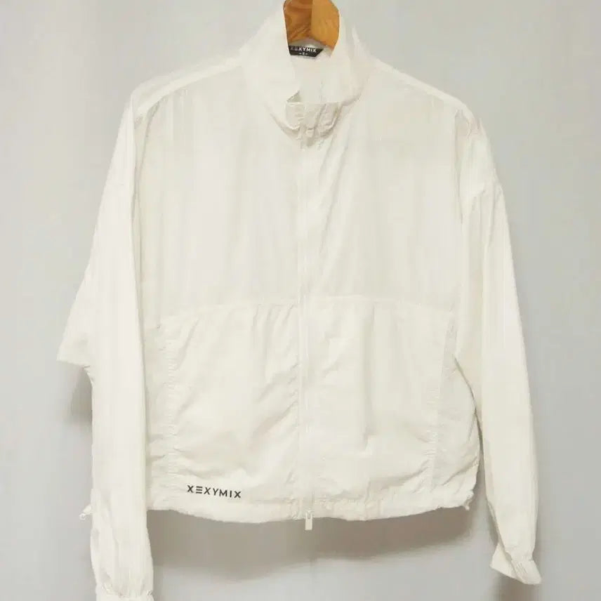 [BUNJANG] Xexymix White Windbreaker Jumper Women&