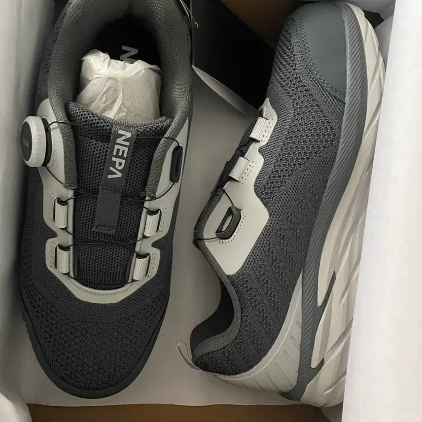 [BUNJANG] NEPA Safety Work Shoes (Gray, 260mm) / 네파 안전화 작업화 그레이 새상품 260