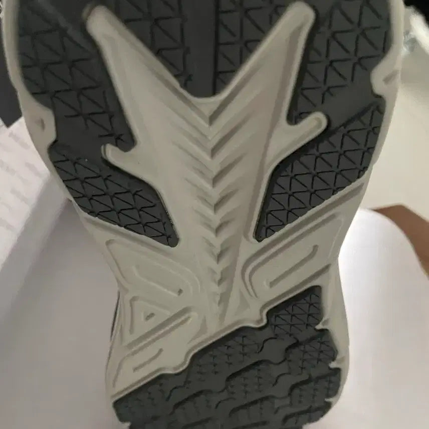 [BUNJANG] NEPA Safety Work Shoes (Gray, 260mm) / 네파 안전화 작업화 그레이 새상품 260