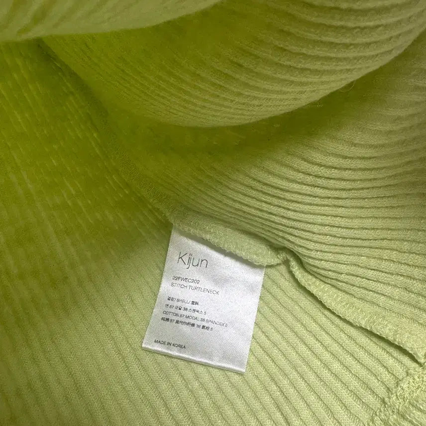 [BUNJANG] Kijun Lime Stitch Turtleneck Knit / Kijun 라임 스티치 터틀넥 니트