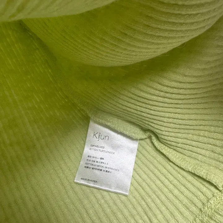 [BUNJANG] Kijun Lime Stitch Turtleneck Knit / Kijun 라임 스티치 터틀넥 니트