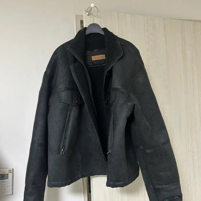 [SOLD OUT] 셀프서비스 selfservice 빈티지 무스탕