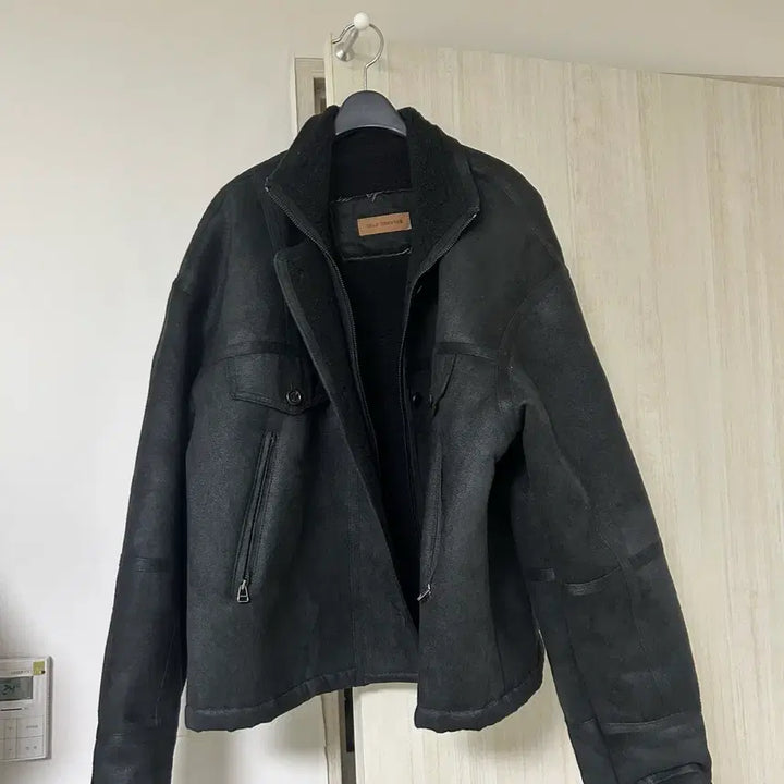 [SOLD OUT] 셀프서비스 selfservice 빈티지 무스탕