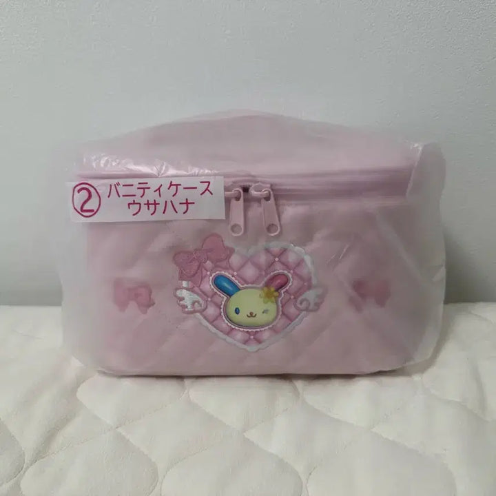 [SOLD OUT] 산리오 이타리쿠지 바니티 파우치 우사하나 핑크