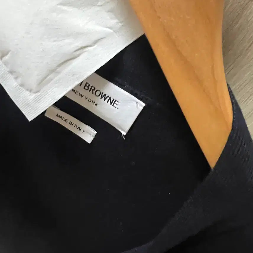 [SOLD OUT] 톰브라운 밀라노 스티치 가디건(네이비)