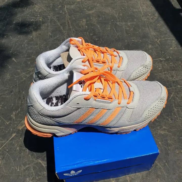 [BUNJANG] Adidas Hiking Shoes Orange Accent Size 265 / 아디다스운동화 265
