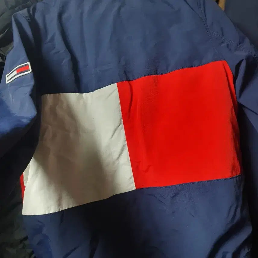 [BUNJANG] Tommy Hilfiger Colorblock Windbreaker Jacket (Size S) / 타미힐피거 컬러블록 바람막이 자켓 s