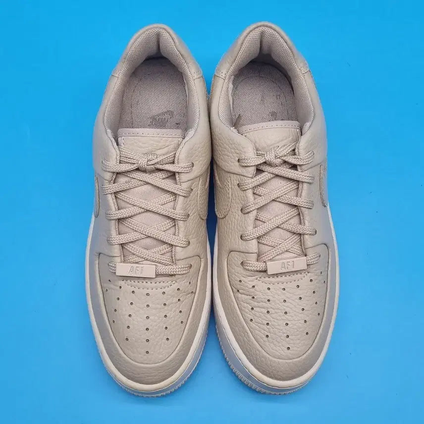 [BUNJANG] Nike Air Force 1 Sage Low Sneakers / h 나이키 에어포스1 세이지로우 운동화225