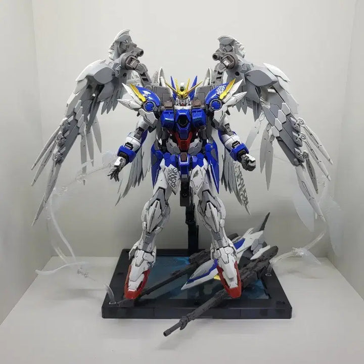 [SOLD OUT] 반다이 MG 1 / 100 하이레졸루션 윙건담