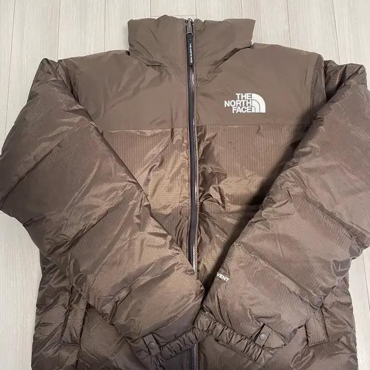[SOLD OUT] [새상품] 노스페이스 1996 드라이벤트 눕시 베이지브라운 M사이즈